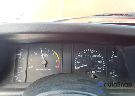 1992 Ford Mustang Lx из США, поврежденный, VIN 1FACP44E2NF173521